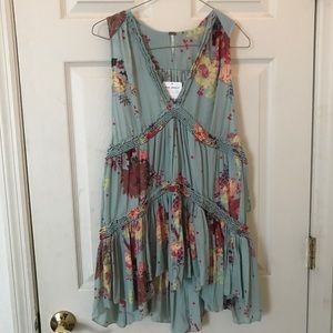 Free People flowy top (tags still attached)